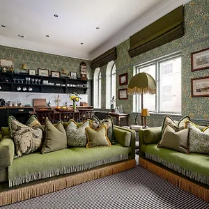 Old Town Luxury, By The Sea Scarborough