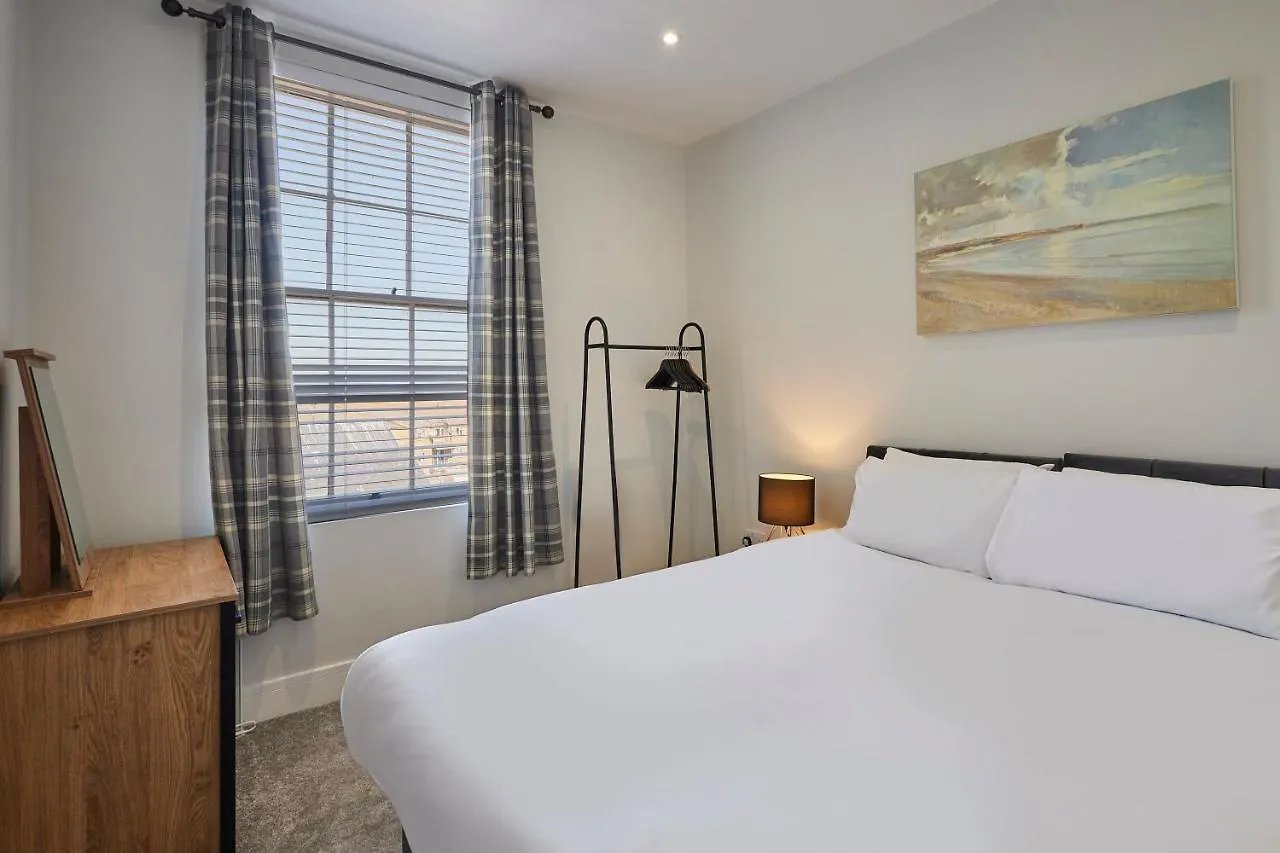 Host & Stay - Alma Square Apartments Scarborough 0*,
